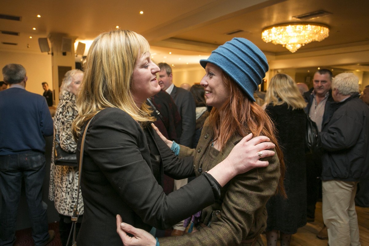 Sinn Feins Noleen Moran greets Fis Nuas Niamh O'Brien .Pic Arthur Ellis/Press22.