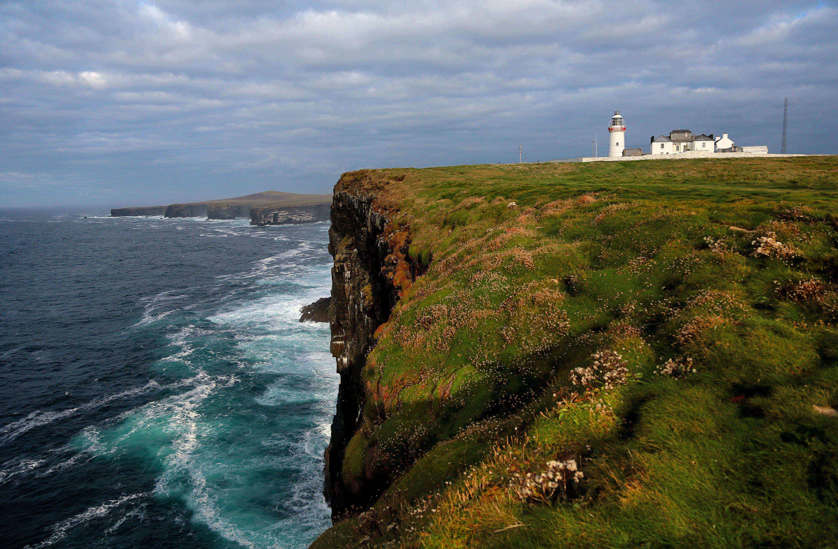 Loop Head Lighthouse, located on the Loop Head Peninsula in County Clare, which is one of the discovery points along a new heritage trail that has been developed on 60km of the Wild Atlantic Way (WAW). Photo Valerie O'Sullivan.