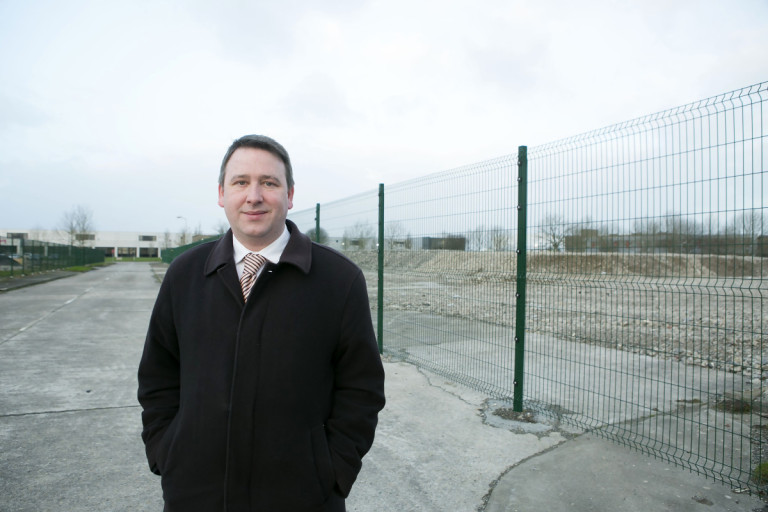 Carey calls for renewed efforts to save Roche jobs