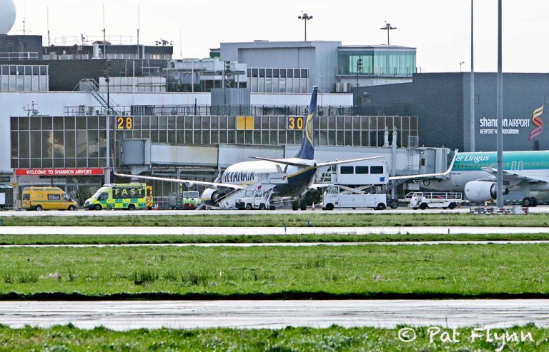 Holiday flight diverts to Shannon with ill passenger