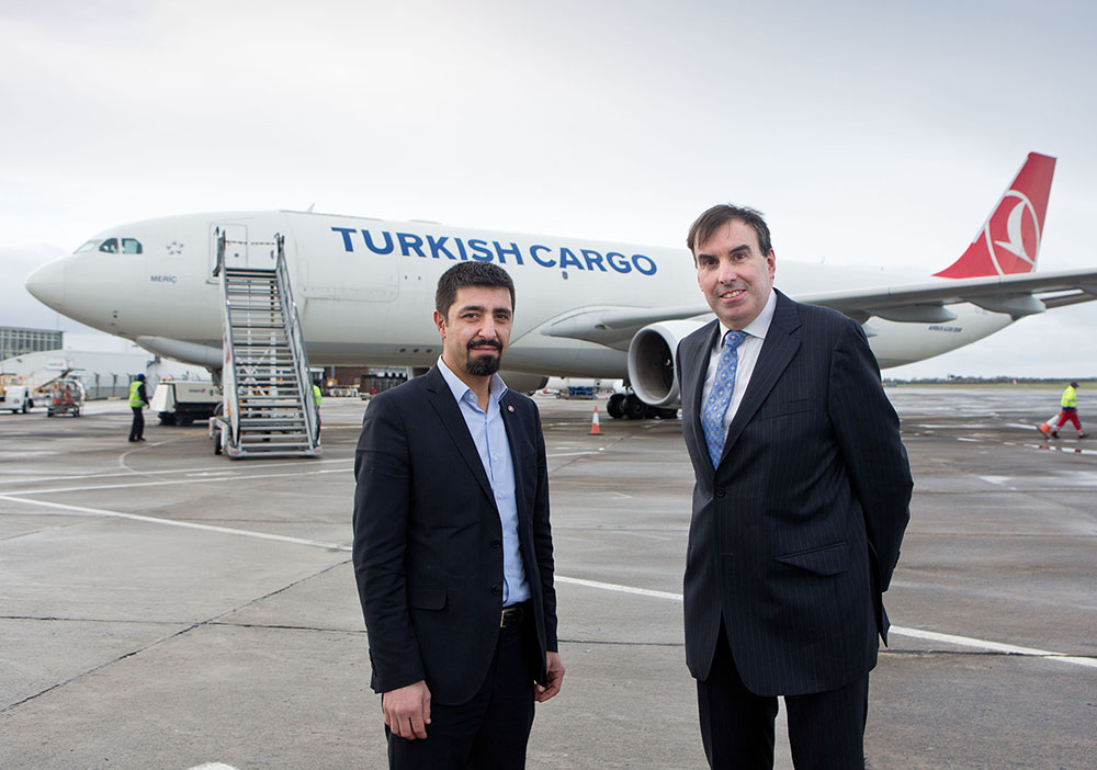 Turkish Airlines Adnan Cetinkaya and Shannon Airports Patrick Edmond (IASC)  - Pic. Brian Arthur Photo