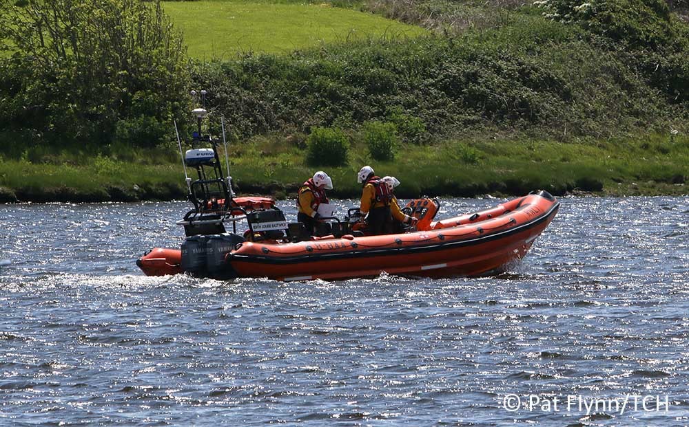 The Kilrush RNLI lifeboat leaves Kilrush Marina this afternoon - Photo: © Pat Flynn 2016