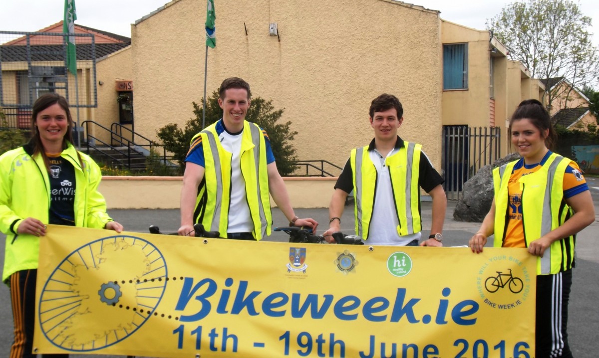 Intercounty stars Chloe Morey (Camogie), Eoin Cleary (Gaelic Football) David Reidy (Hurling) and Laurie Ryan (Ladies Football) pictured at the launch of Clare Bike Week 2016 at Scoil Chríost Rí in Cloughleigh.