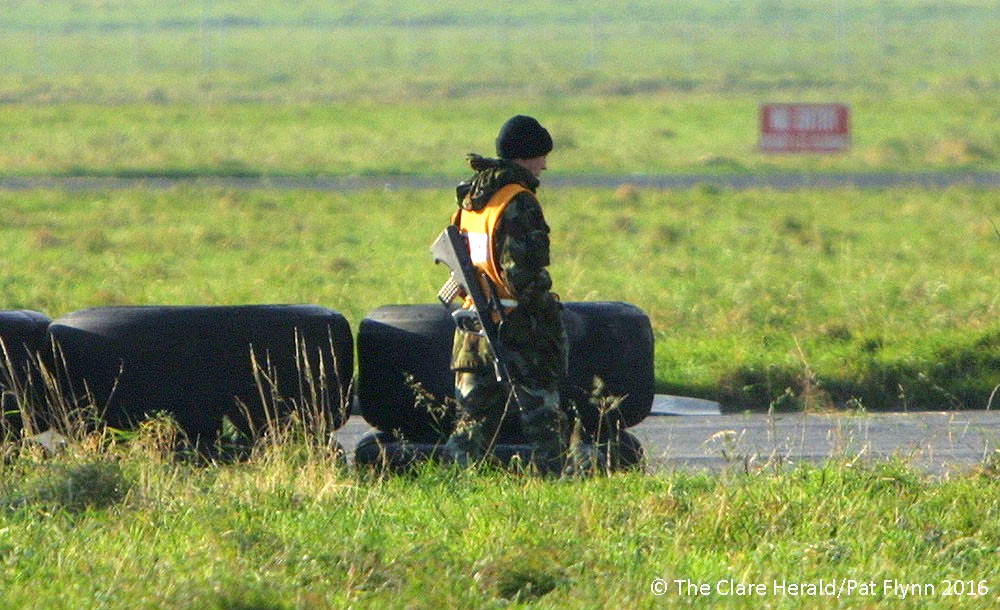 A member of the Irish Defence Forces on protection duty at Shannon - File Photo: © Pat Flynn 2016