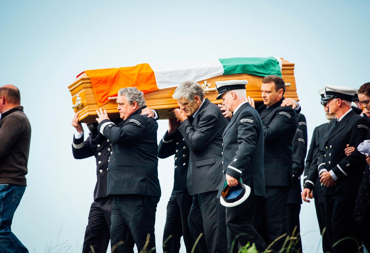 The coffin of Caitríona Lucas is carried to Kilmacreehy cemetery. Pic: Brian Arthur