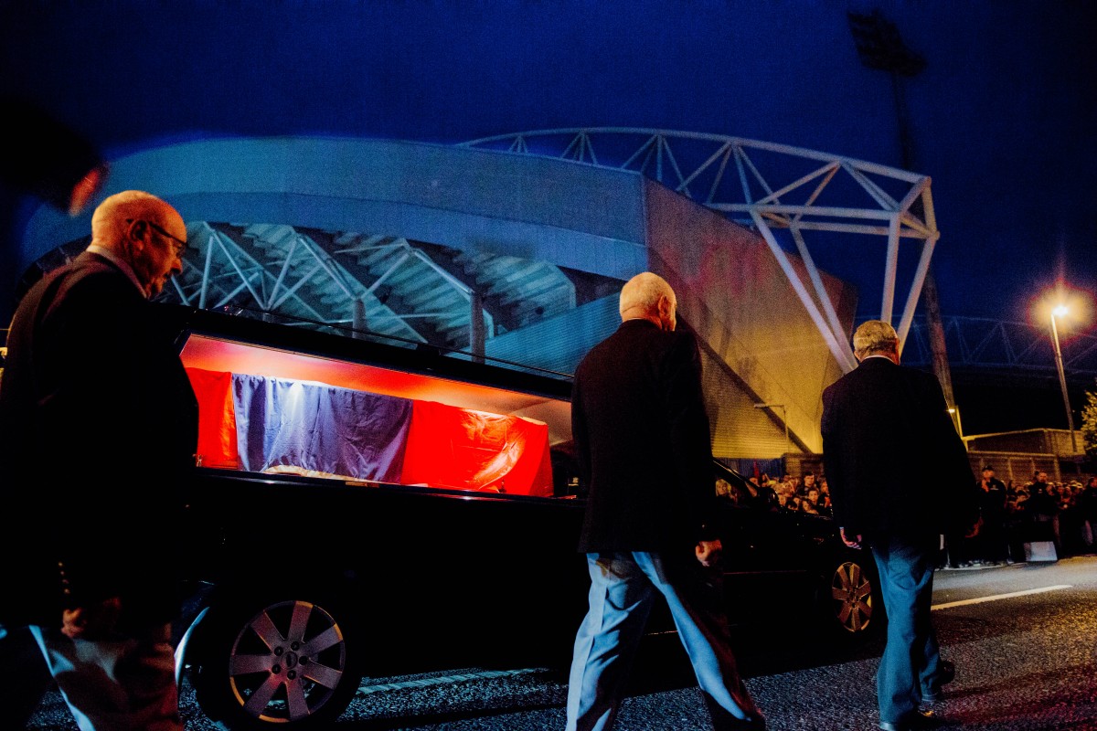 Huge crowds gather at Thomond Park as the body of Anthony Foley returns home. Pic: Brian Arthur