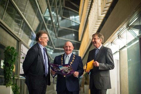 Pictured at the launch of the liberal arts programme to be jointly offered by UL and MIC  were L-R: Professor Michael Breen, Dean of Arts, MIC; Cllr Kieran O’Hanlon, Mayor of the City and County of Limerick and Professor Tom Lodge, Dean of Arts, UL. Pic: Sean Curtin (True Media)