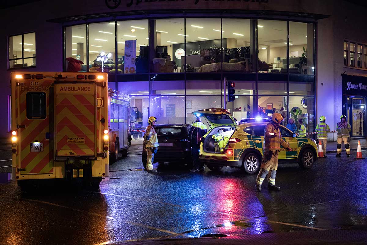 One person hospitalised following Ennis road collision