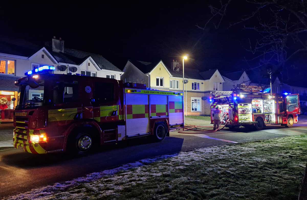 Fire service tackles oil tank blaze in Ennis
