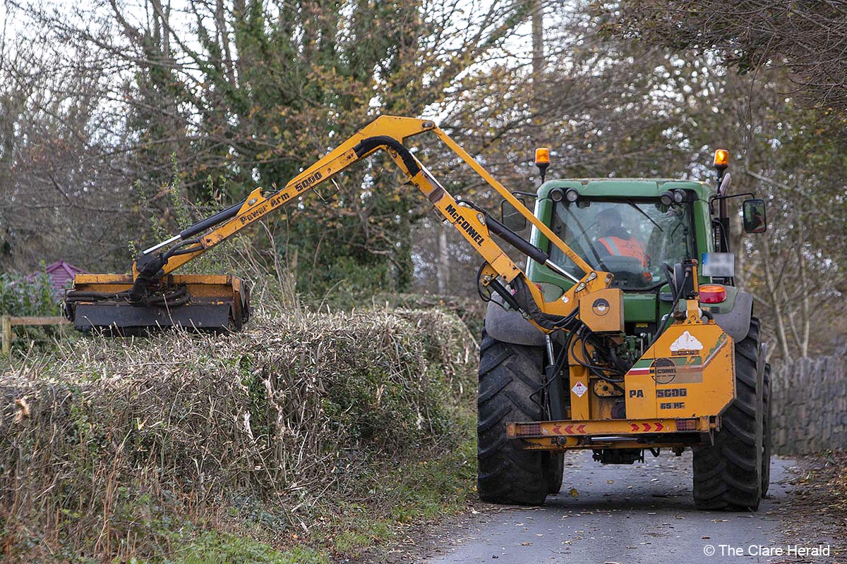 Landowners urged to cut overgrown hedges to improve road safety