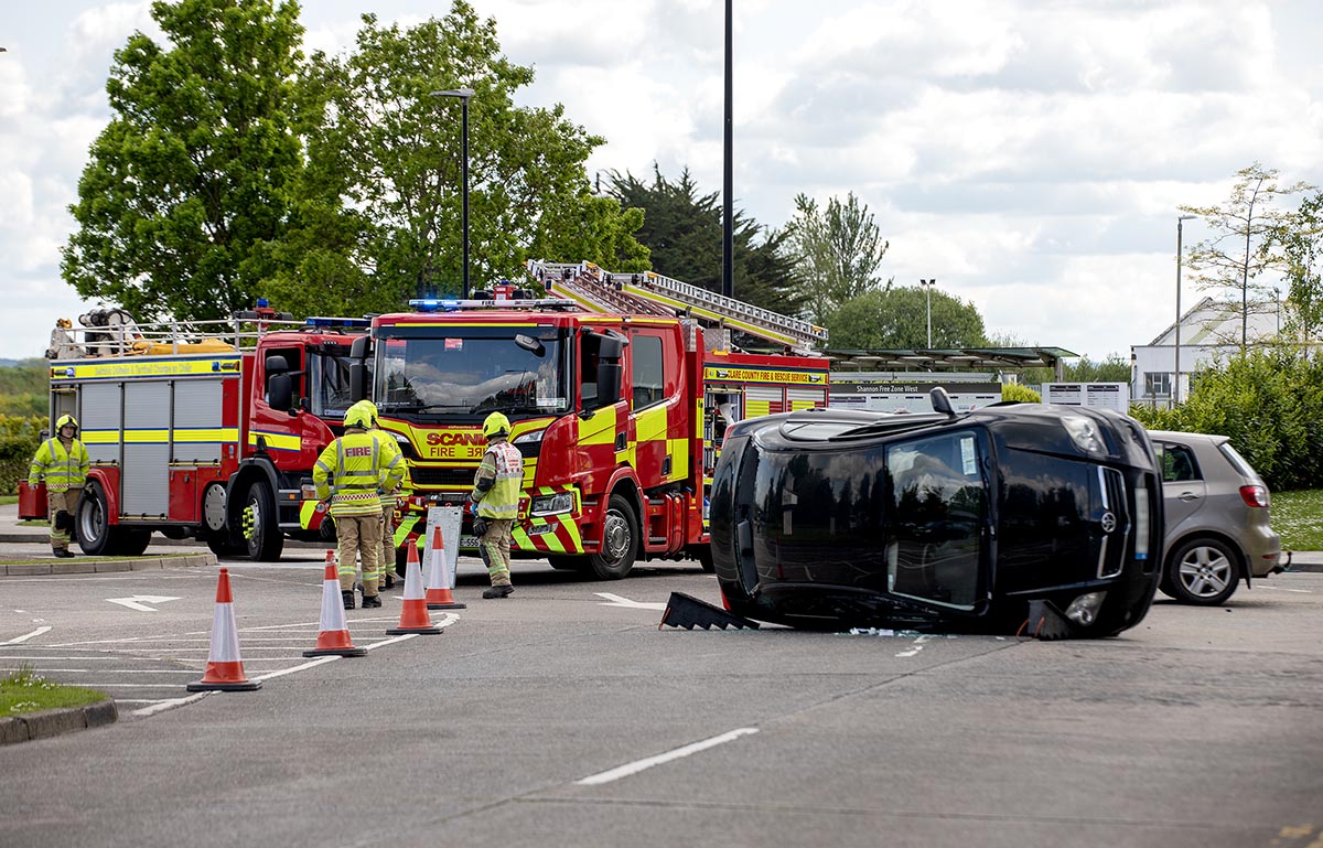 One treated in hospital following Shannon road collision