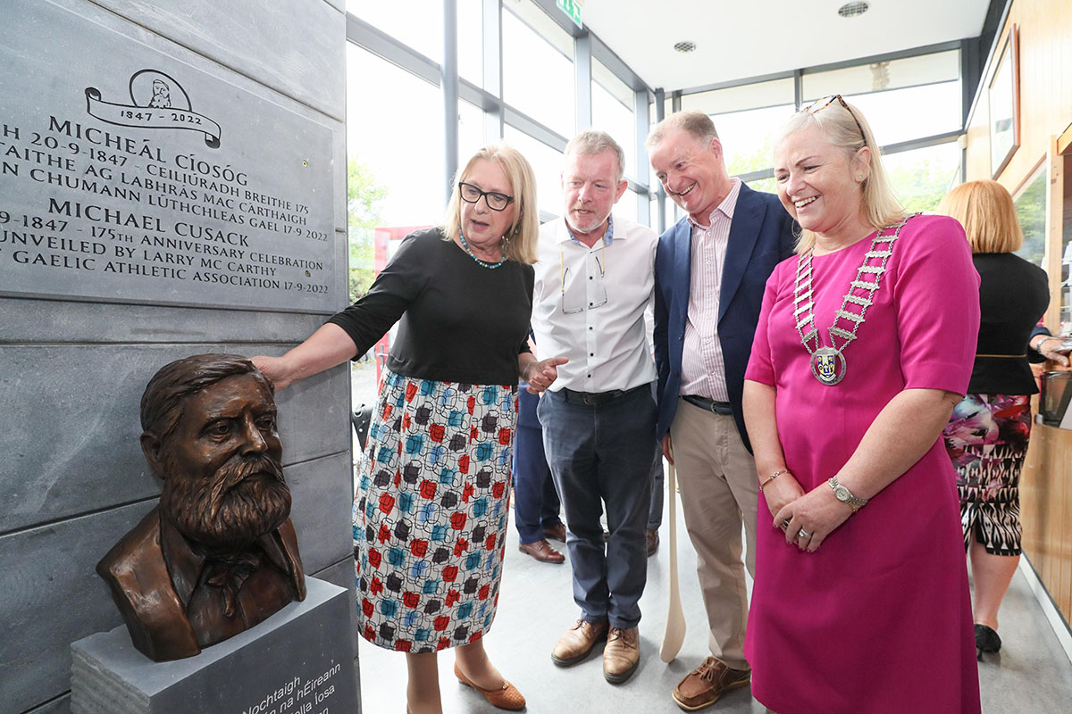 Bronze bust of Michael Cusack unveiled in Carron