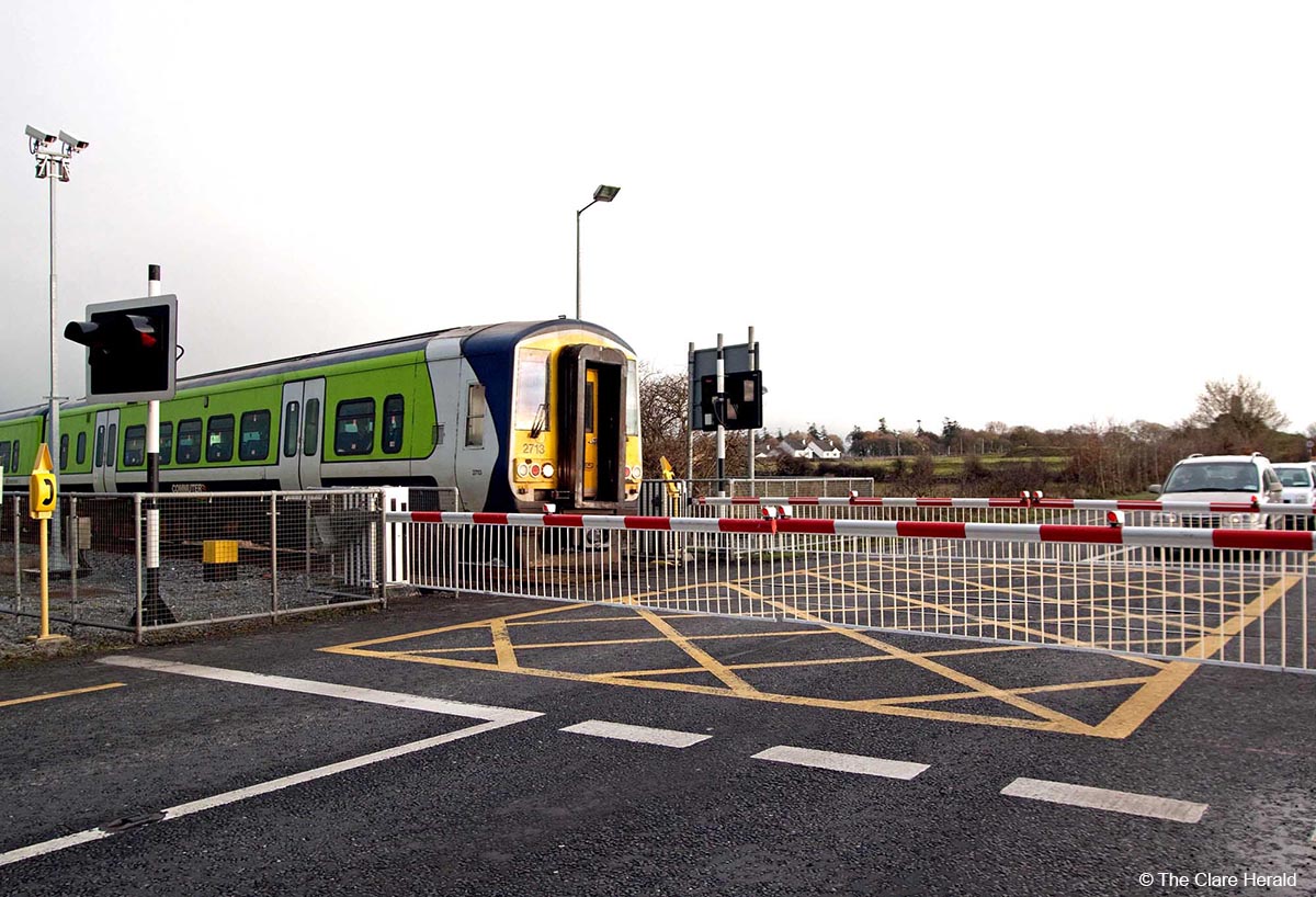 Iarnród Éireann planning enhanced Ennis-Limerick services