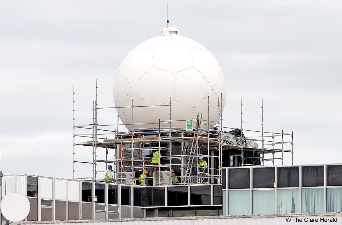 Met Éireann replaces weather radar at Shannon Airport 