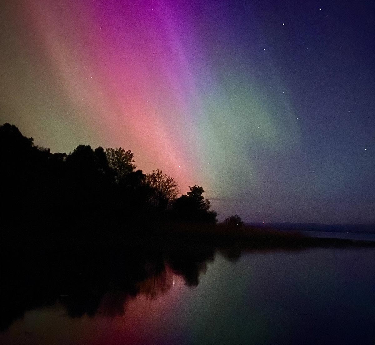 Clare skies lit up with Northern Lights
