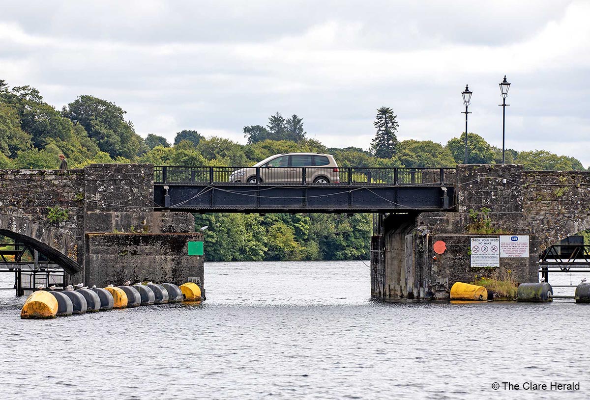 Pedestrianisation trial to take place on Killaloe Bridge