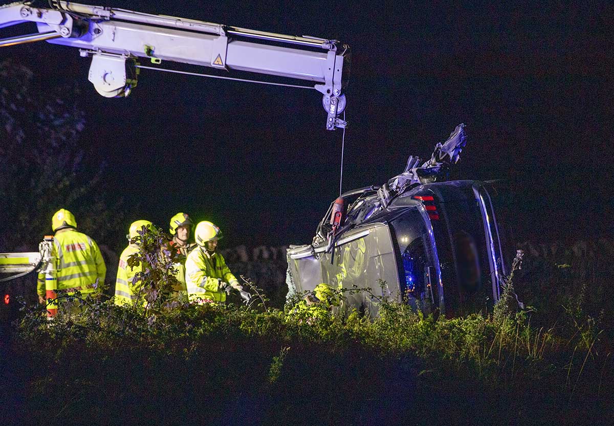 Three people injured in East Clare road traffic collision