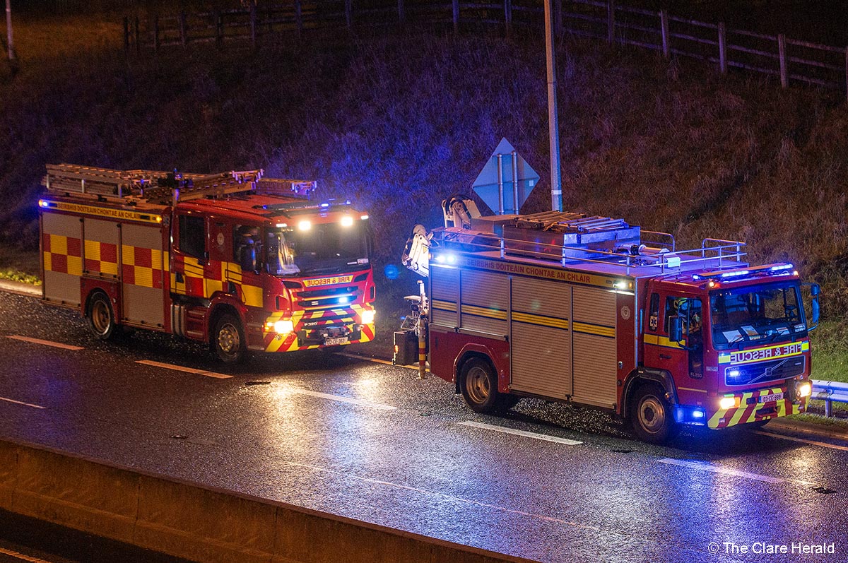 Heavy hail and sleet affecting driving conditions on M18