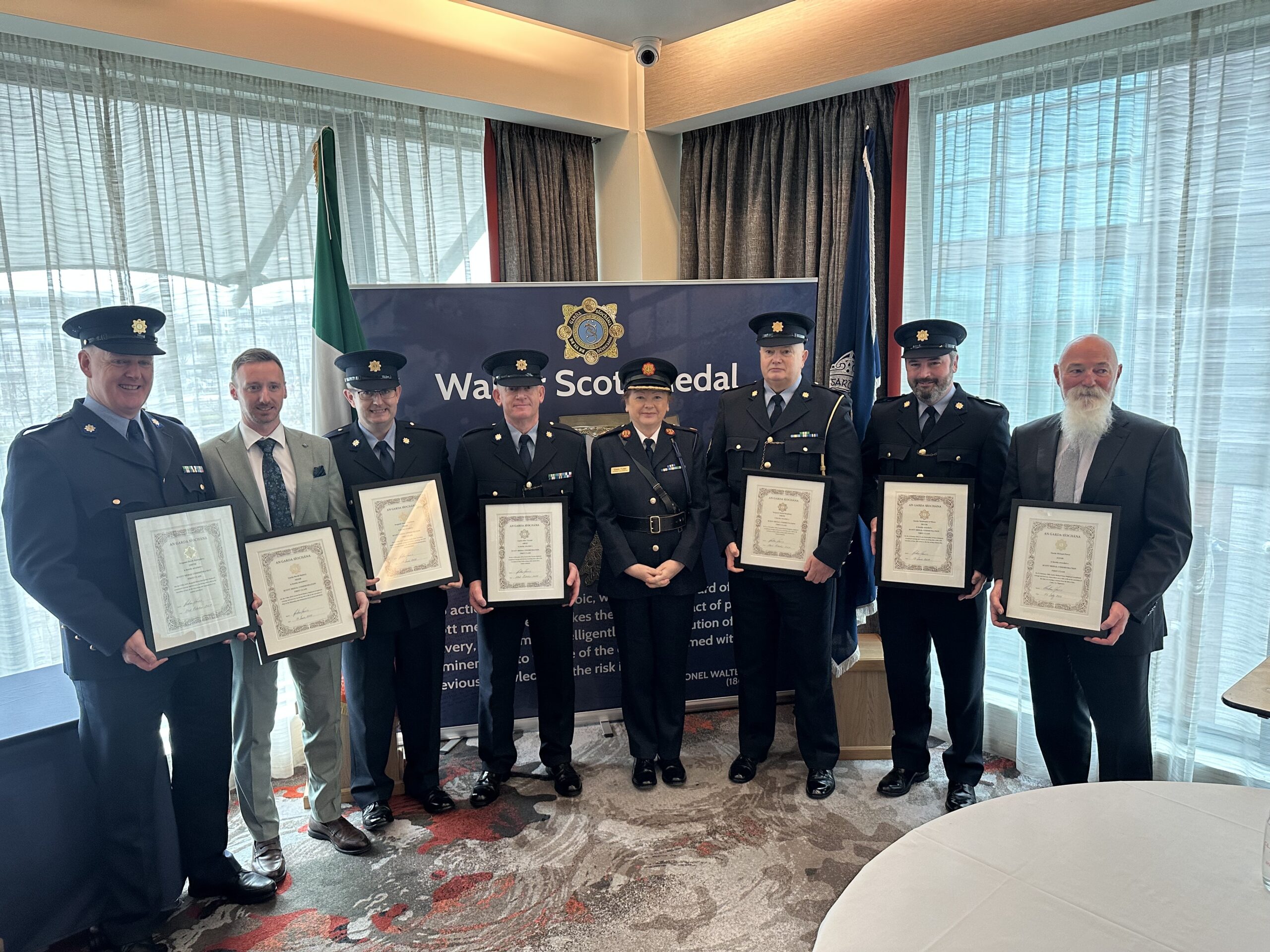 Clare Garda Sergeant receives Scott Medal Commendation