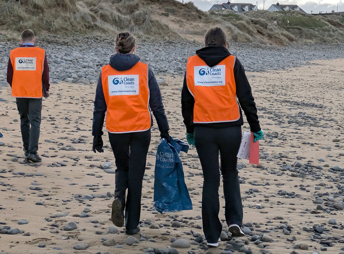 Large-scale litter survey and clean-up at Spanish Point beach