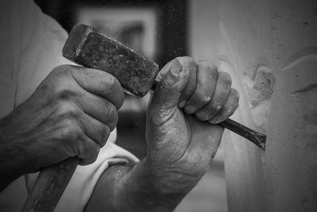 ‘Irish Natural Stone Carvings’ exhibition at Hunt Museum