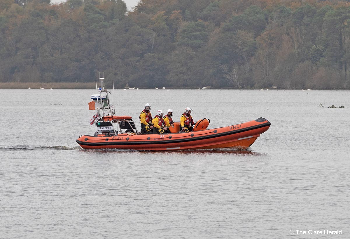 Cruise boat towed to safety by Lough Derg RNLI