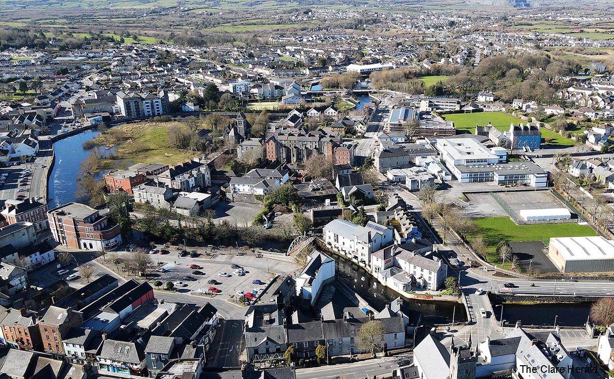 Additional free parking in Ennis for Christmas Period