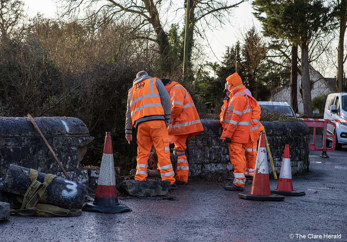Ennis-Limerick rail line reopens after car strikes bridge