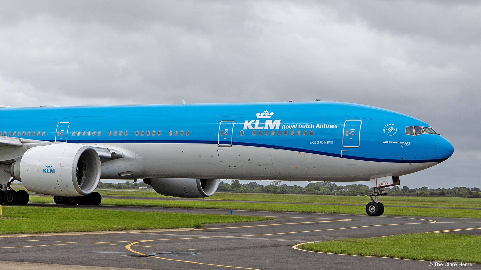 KLM flight diverts to Shannon with ill passenger