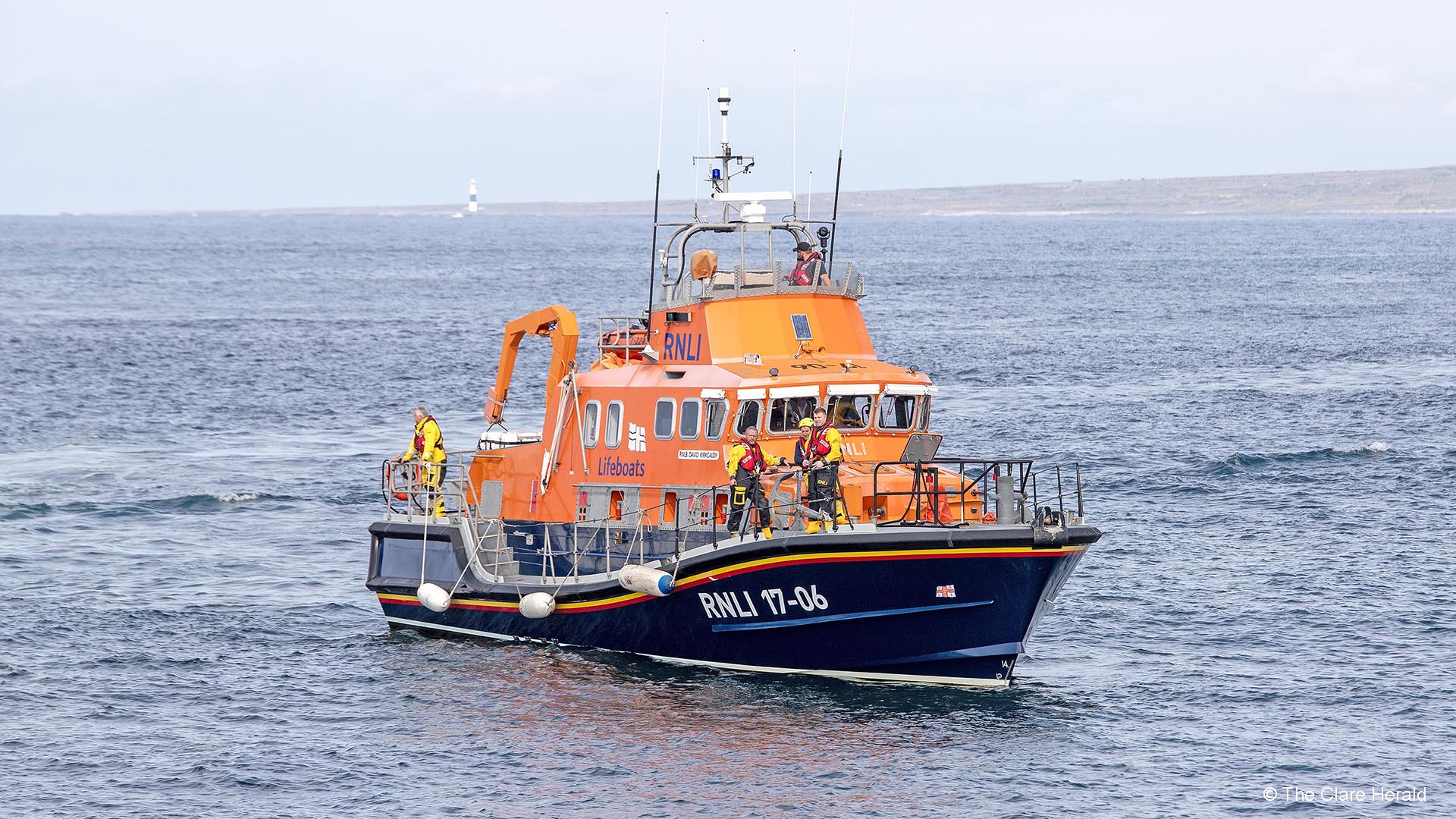 Aran and Galway RNLI lifeboats tow vessel to safety