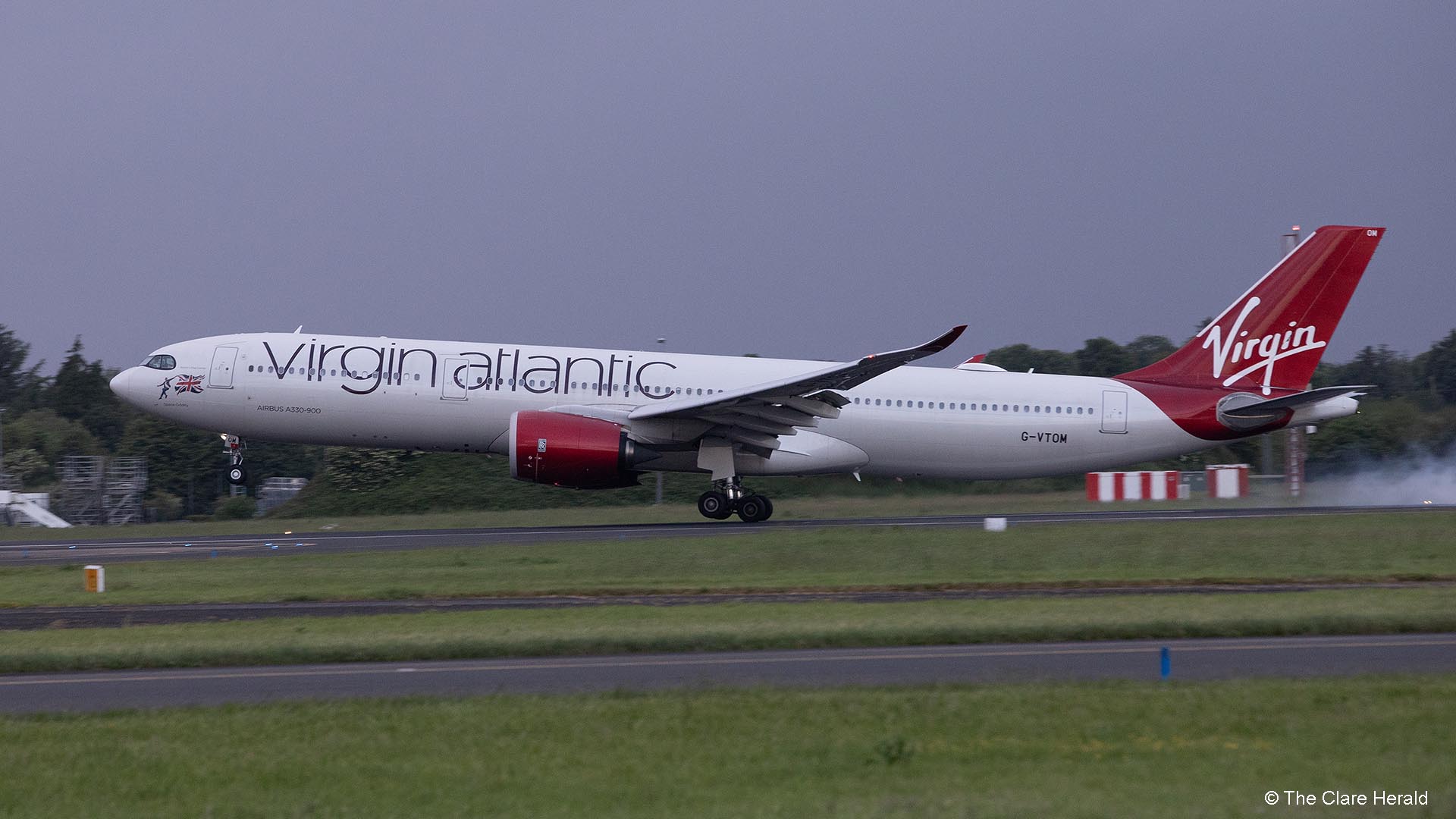 Transatlantic jet diverts to Shannon with engine problem