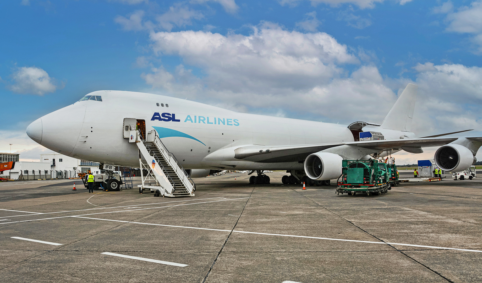 ASL Aviation Holdings приобрела два грузовых Boeing 747-400ERF для расширения собственного парка